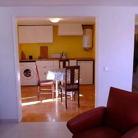 An Out Of Time Near The Beach In Sao Bernardino Apartmán